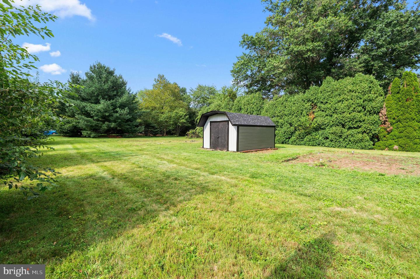 14 Cowpath Rd Property Photo 5