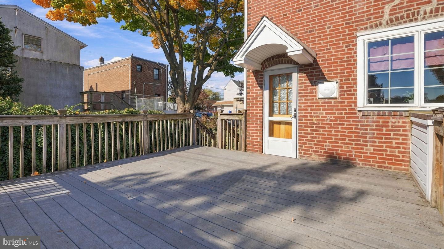12 Elm Ave Property Photo 21