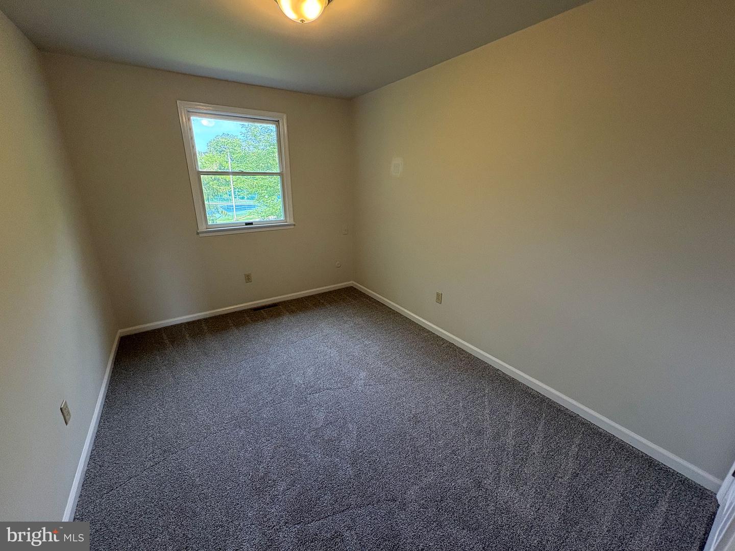 30 Valley Dr Property Photo 17
