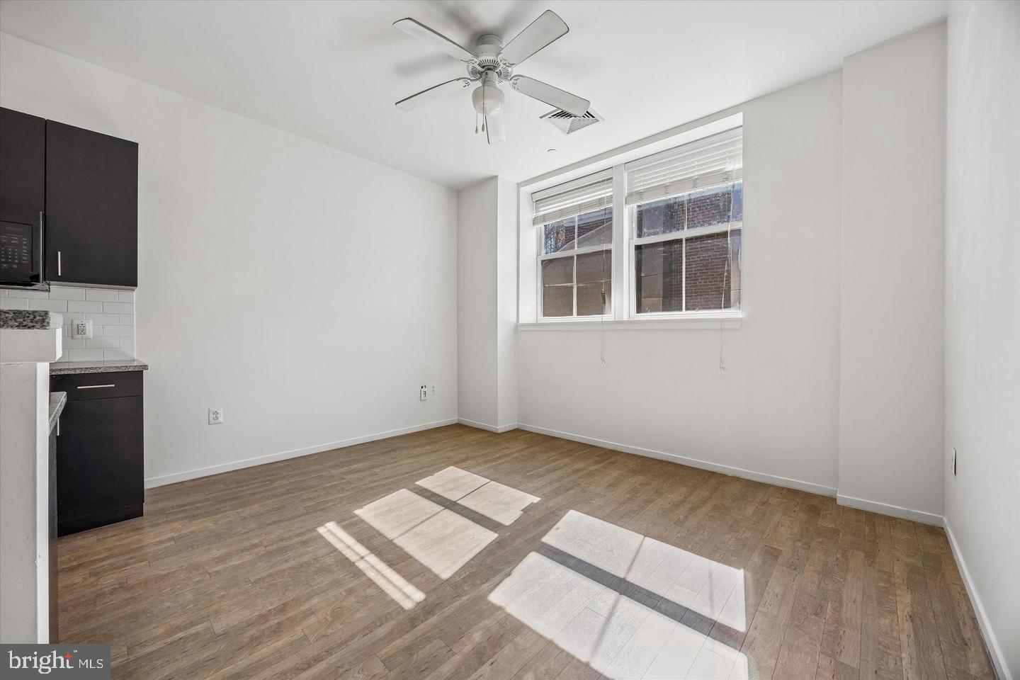 1015-1021 W Lancaster Ave #211 Property Photo 6