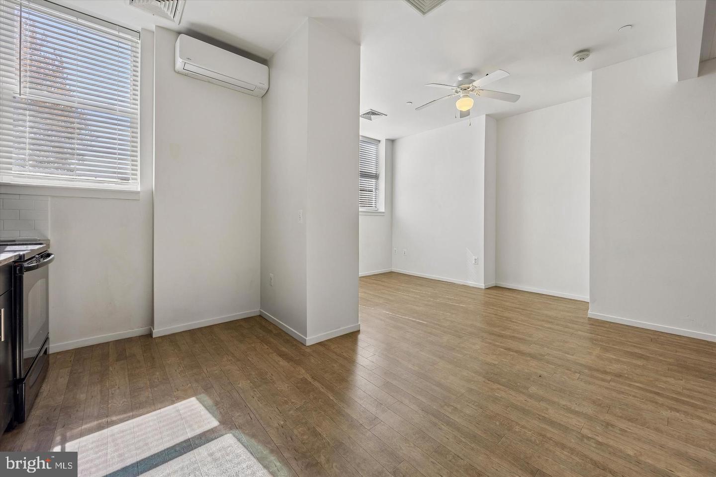 1015-1021 W Lancaster Ave #211 Property Photo 17