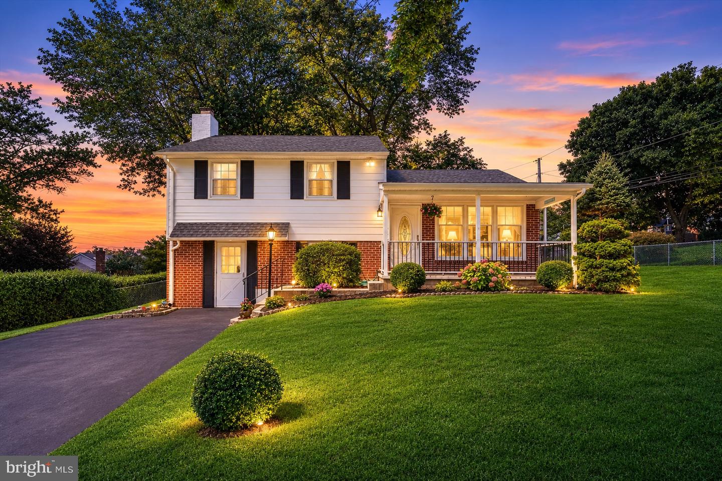 311 SPRING LN