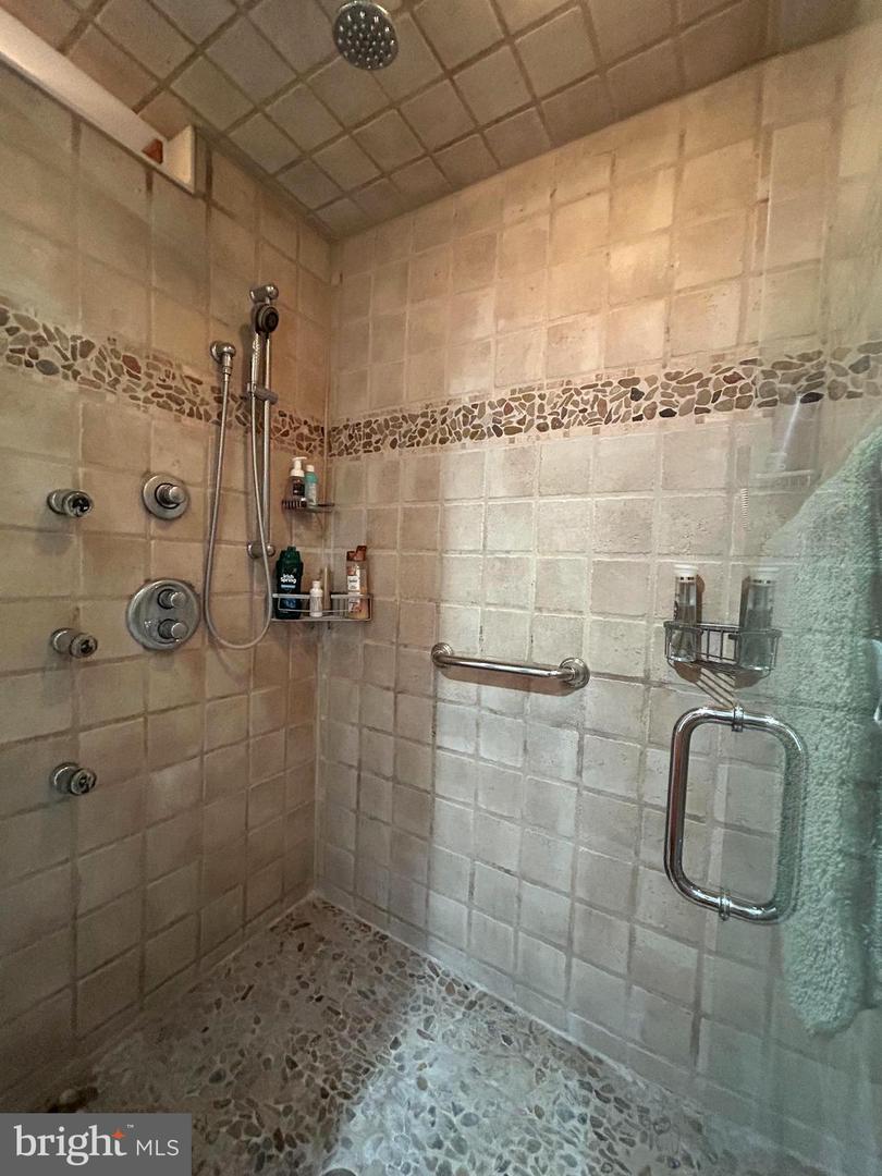 273 Old State Rd Property Photo 42