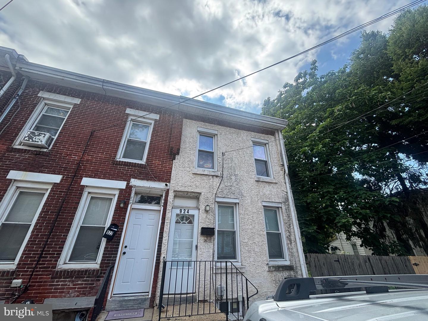 924 JACKSON ST Property Photo 1