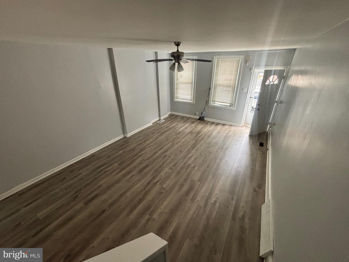 924 Jackson St Property Photo 3