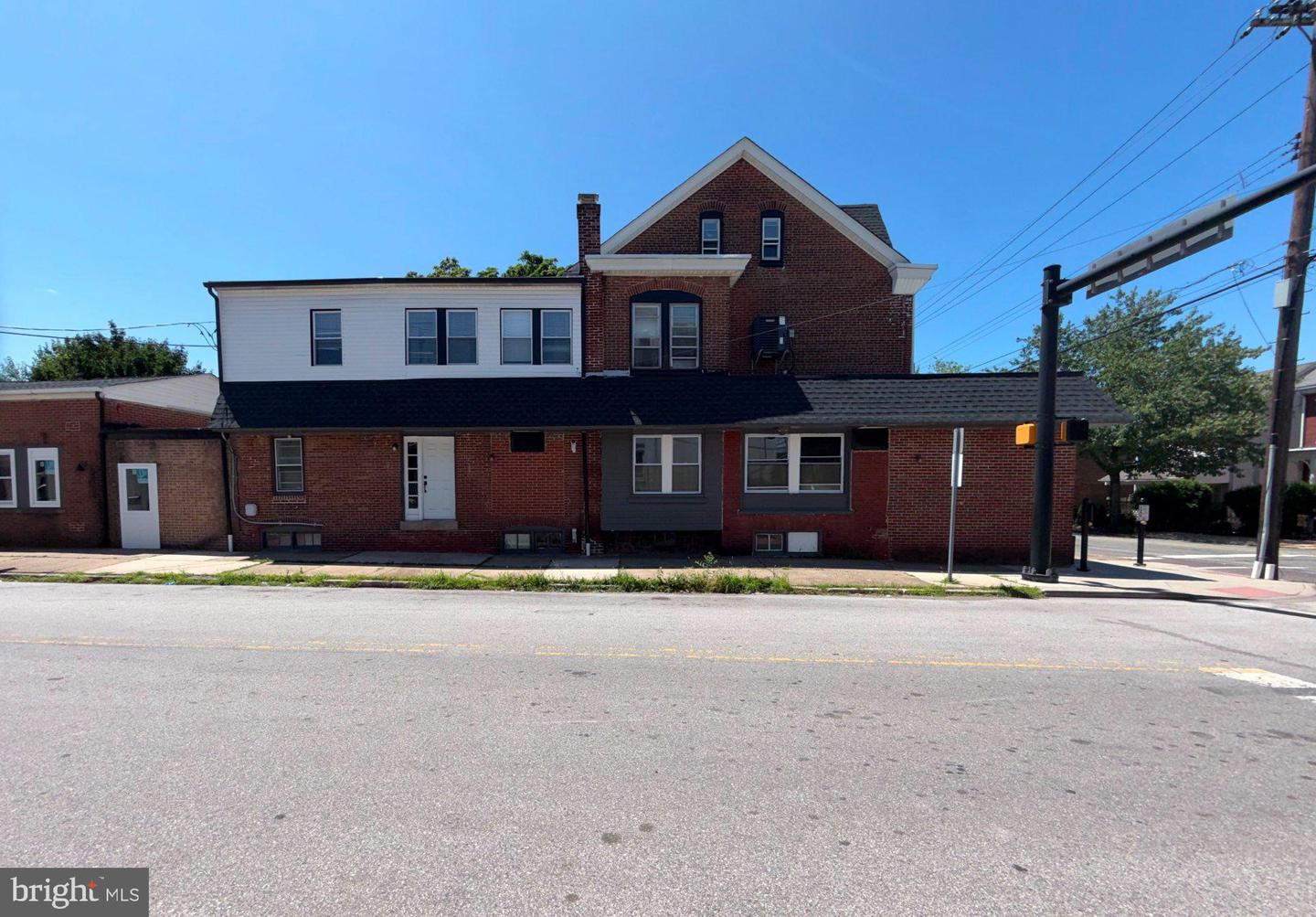 404 N Charlotte St Property Photo 15