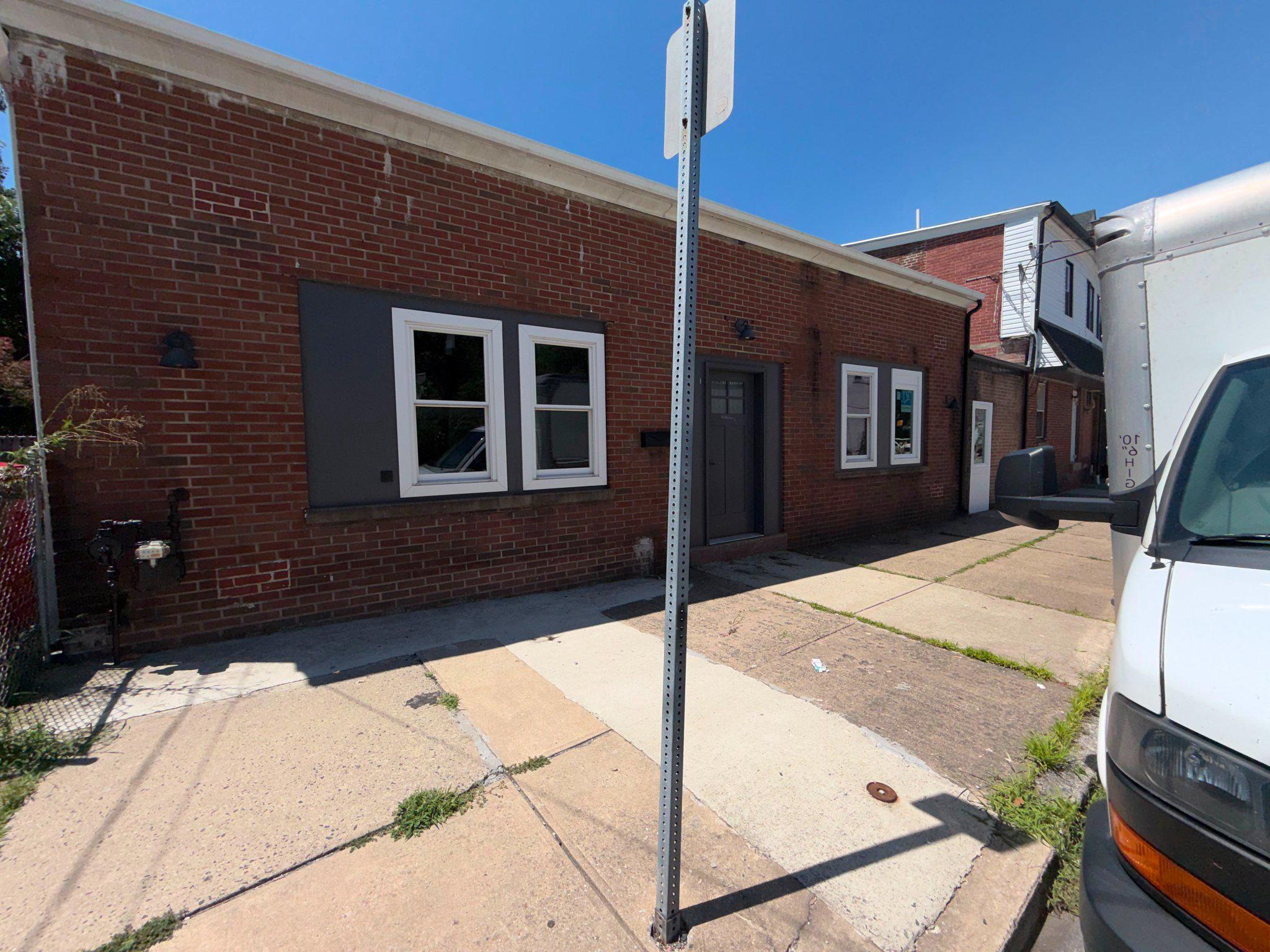 404 N Charlotte St Property Photo 17