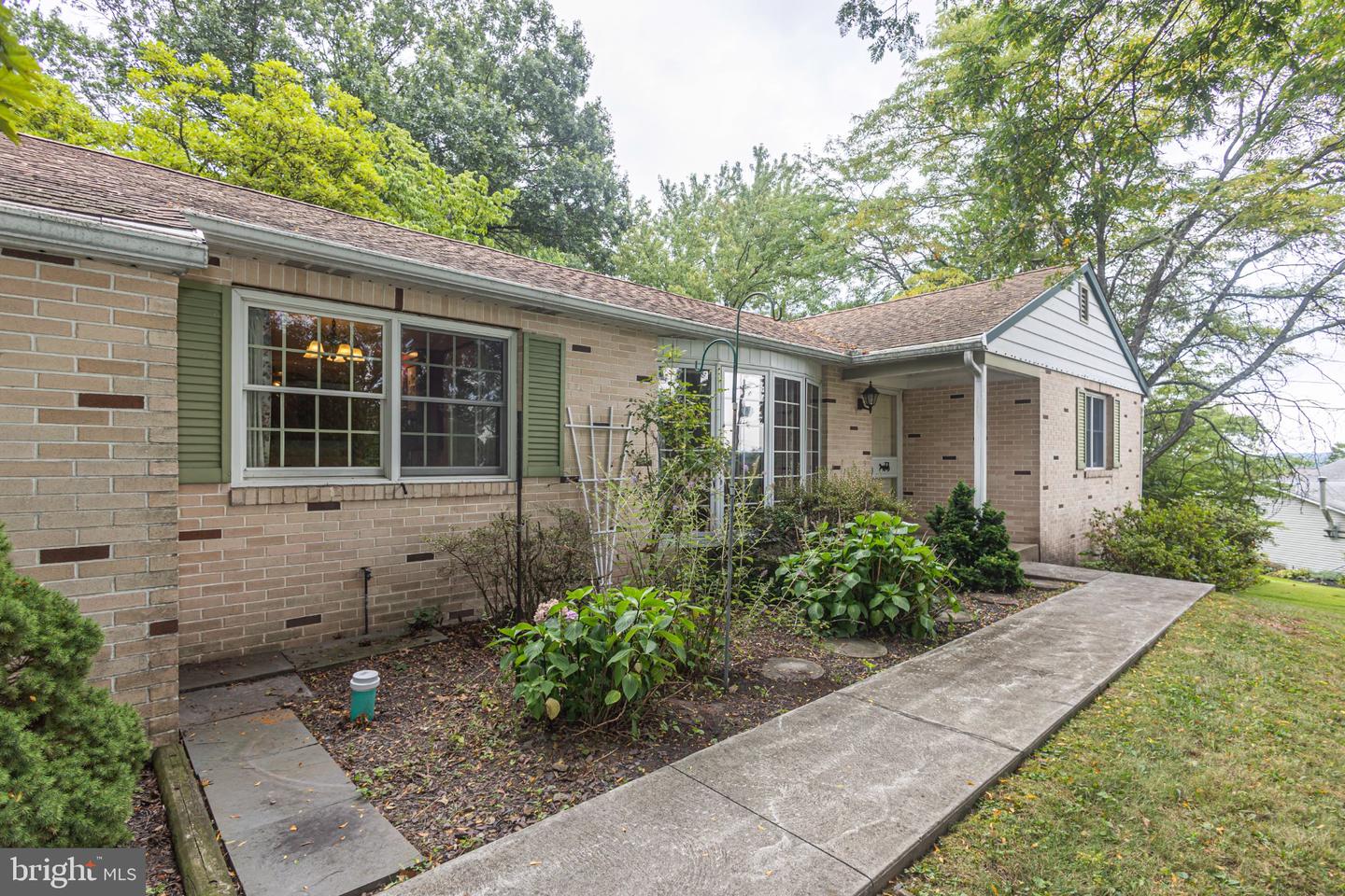 130 Webber Rd # Property Photo 5