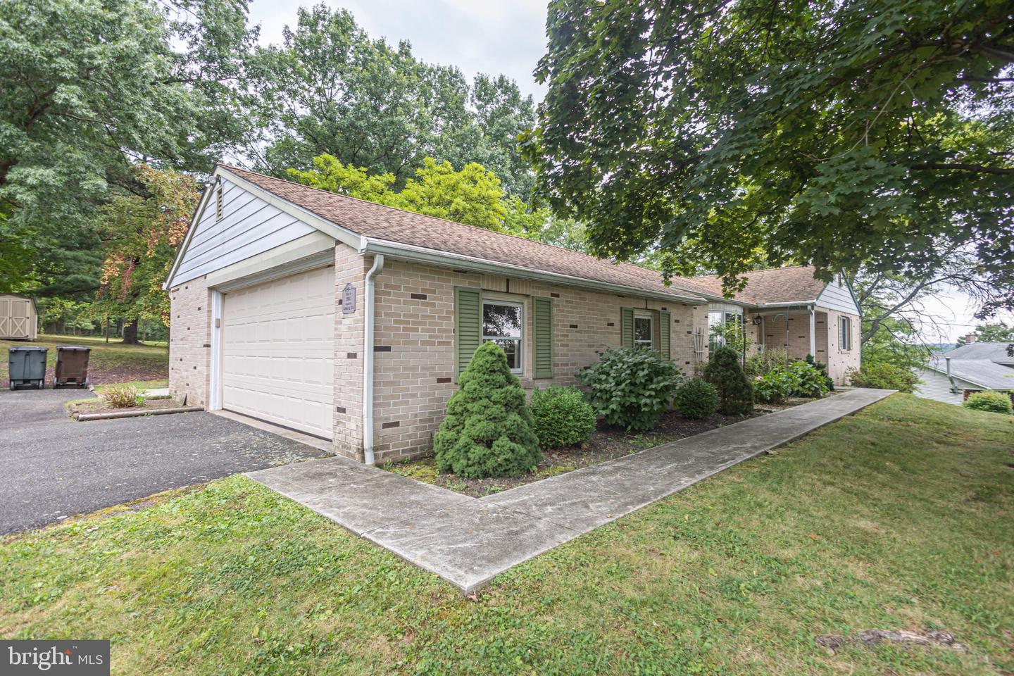 130 Webber Rd # Property Photo 6