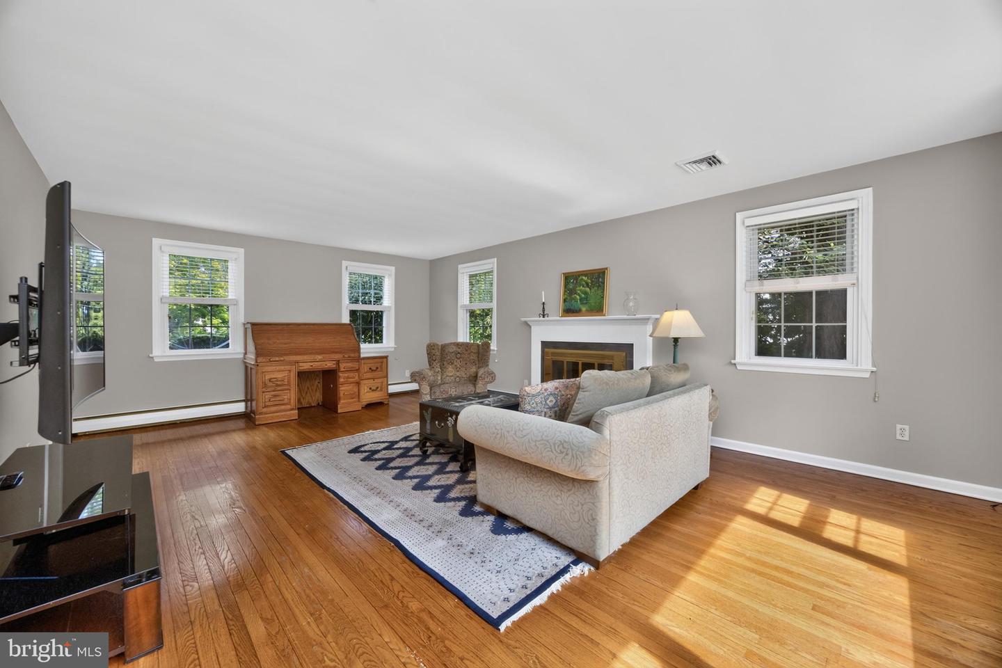1804 Green Briar Dr Property Photo 12