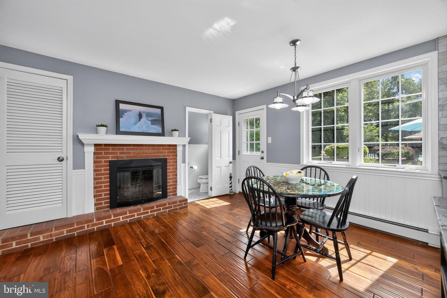 1804 Green Briar Dr Property Photo 15