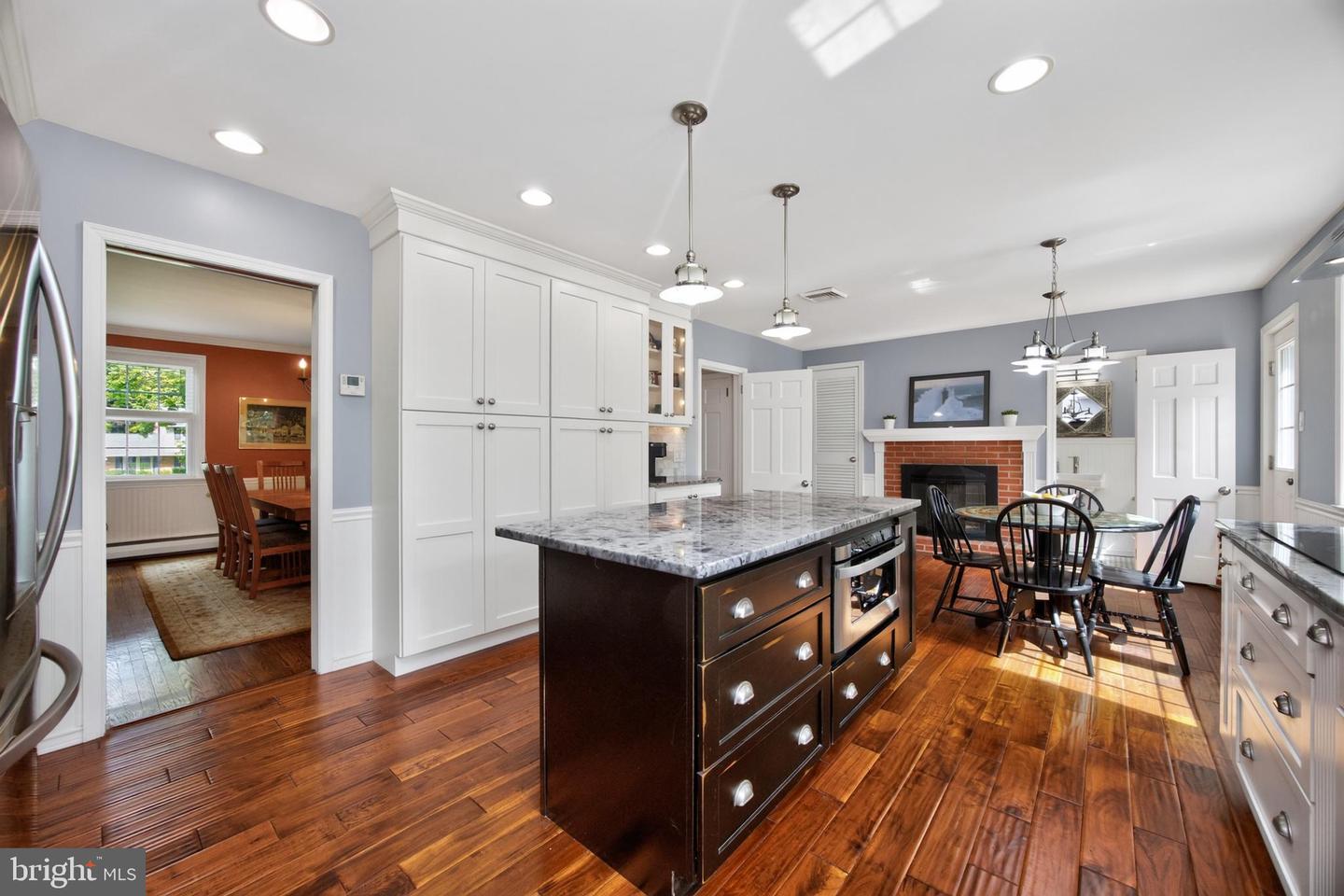 1804 Green Briar Dr Property Photo 19