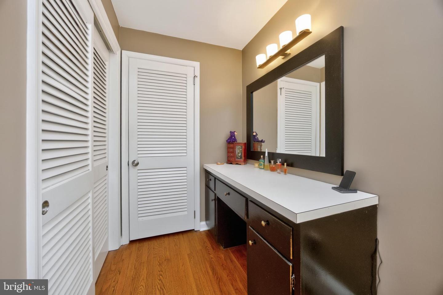 1804 Green Briar Dr Property Photo 26