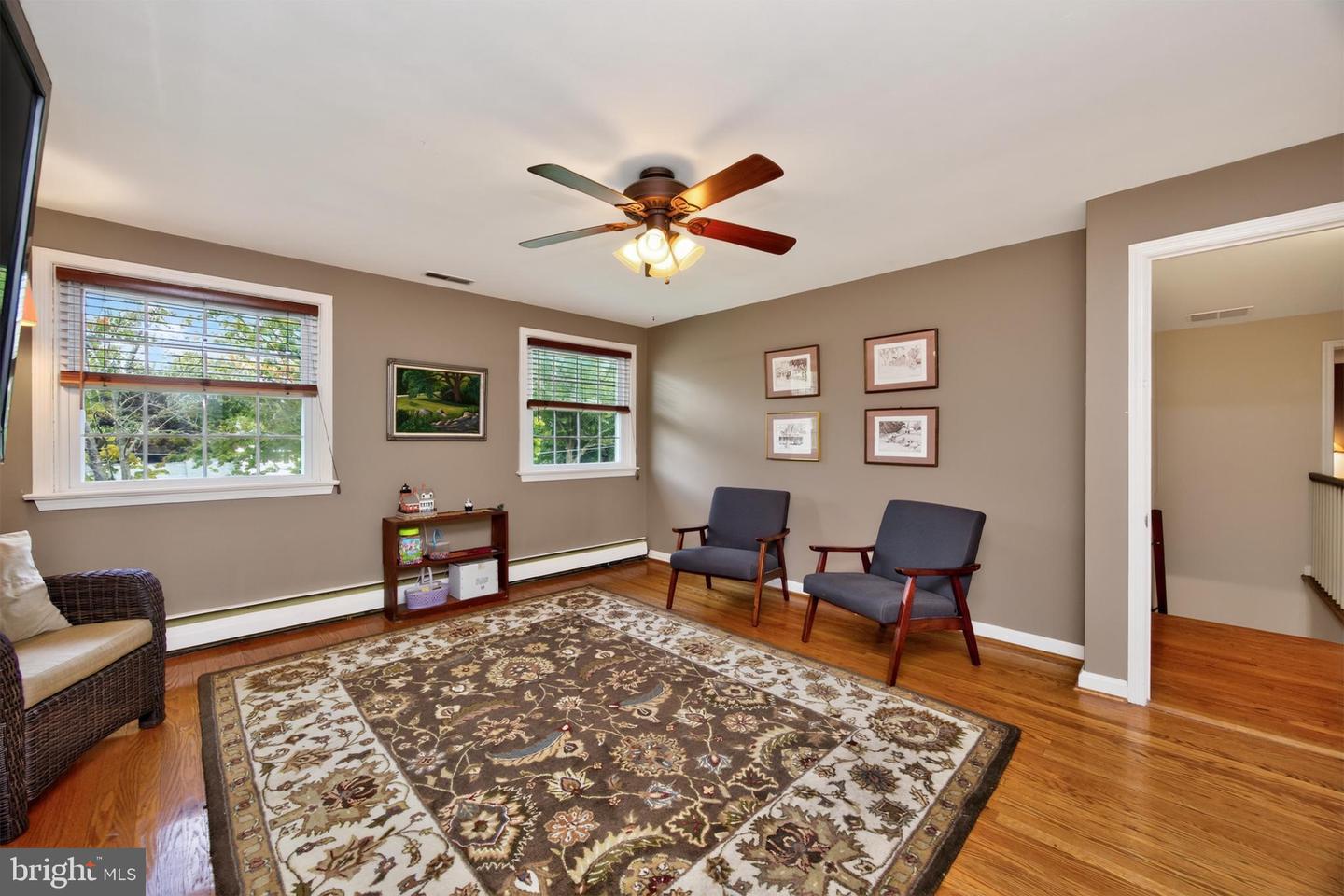 1804 Green Briar Dr Property Photo 34