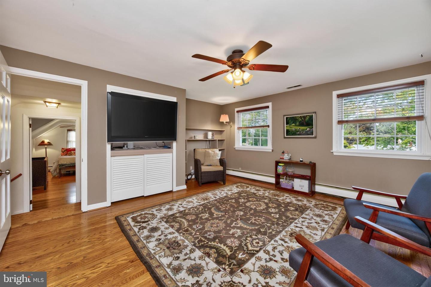 1804 Green Briar Dr Property Photo 35