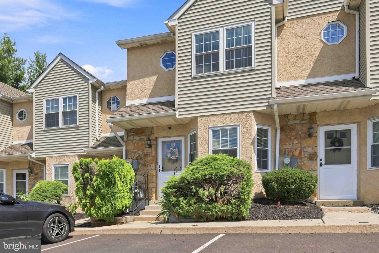 765 Limekiln Pike #28 Property Photo 3