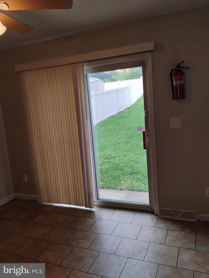 667 Walnut St Property Photo 6