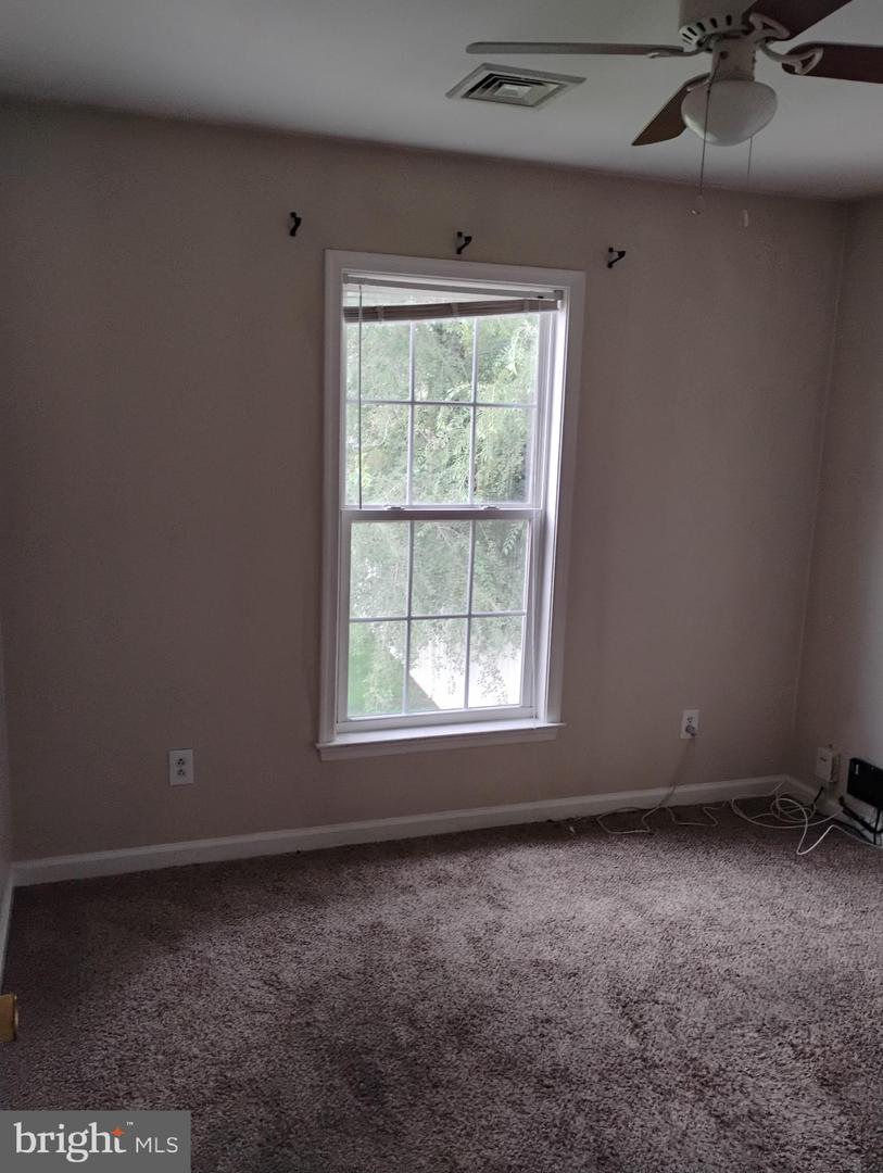 667 Walnut St Property Photo 10