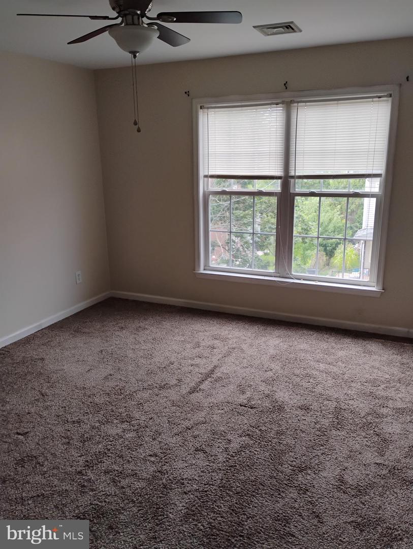 667 Walnut St Property Photo 11