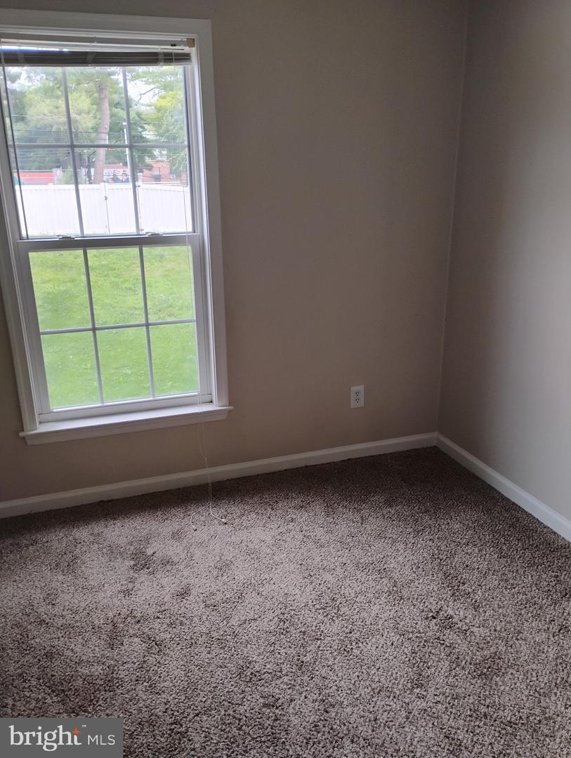 667 Walnut St Property Photo 12