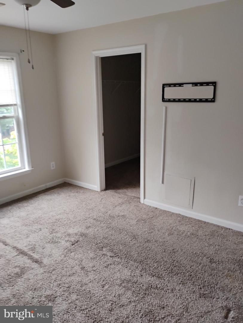 667 Walnut St Property Photo 14