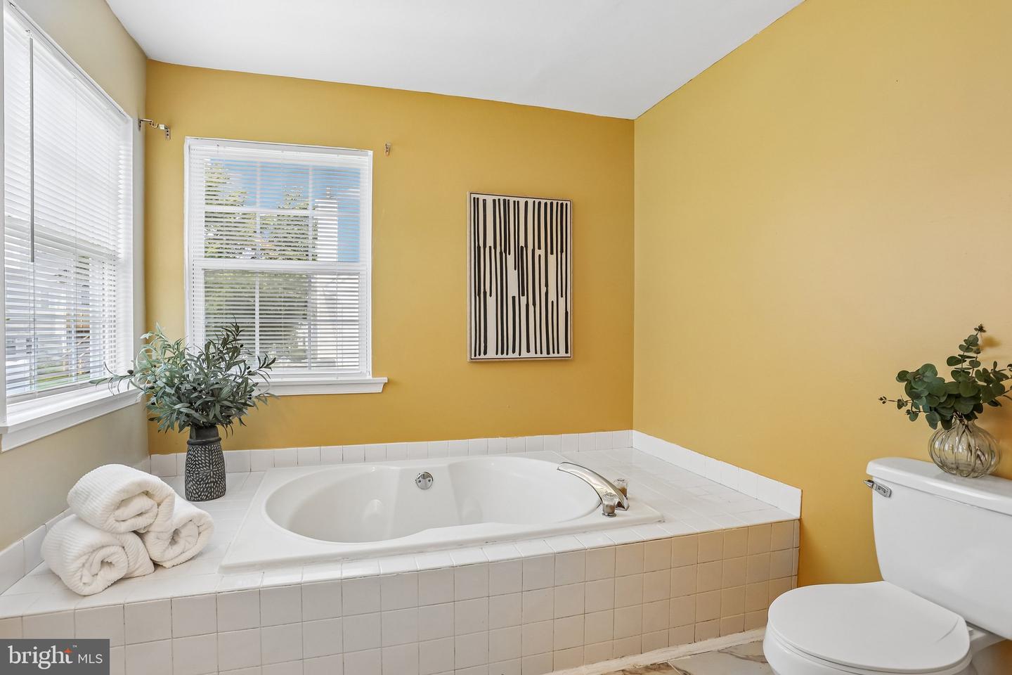 1289 Meadowview Dr Property Photo 22