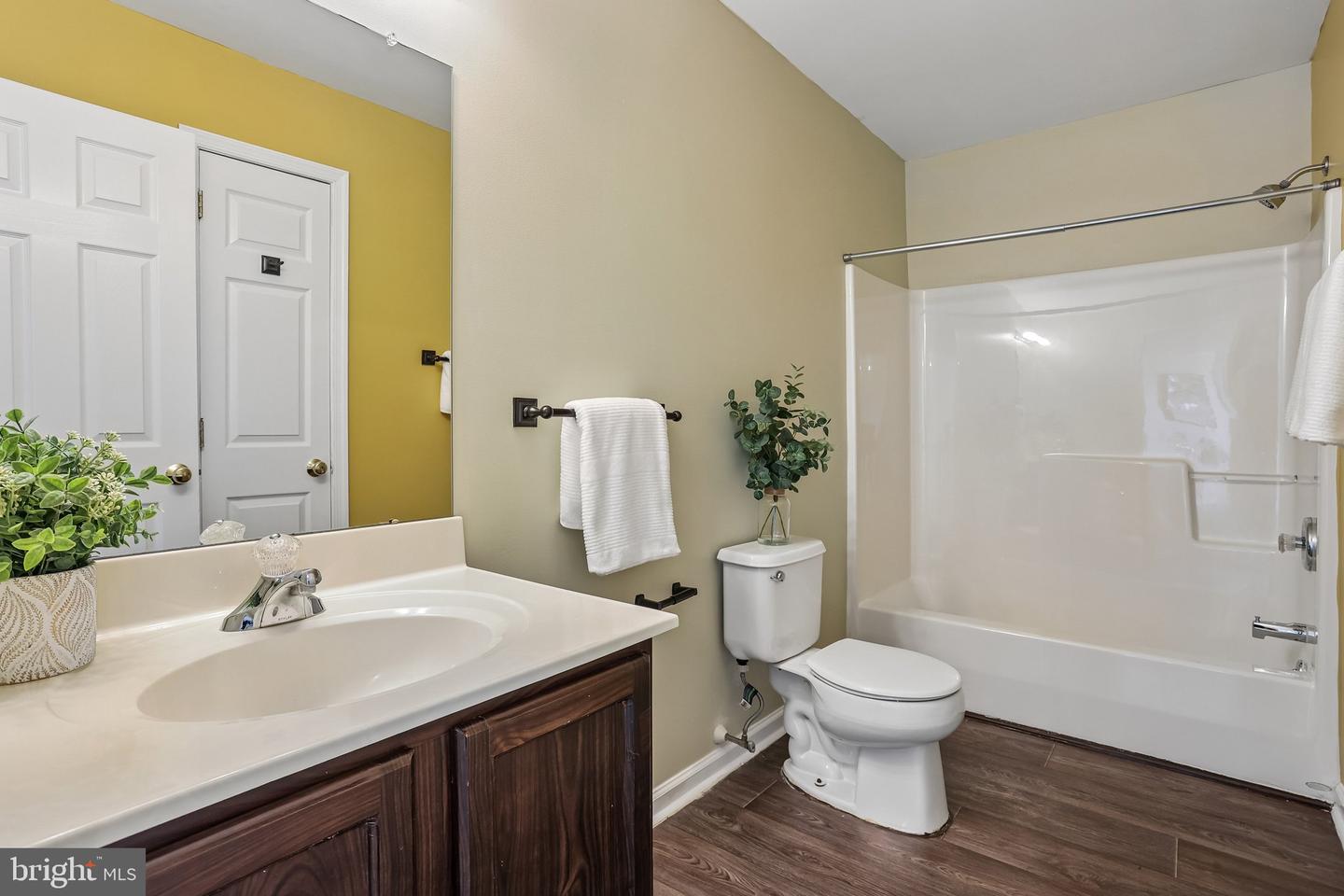 1289 Meadowview Dr Property Photo 27