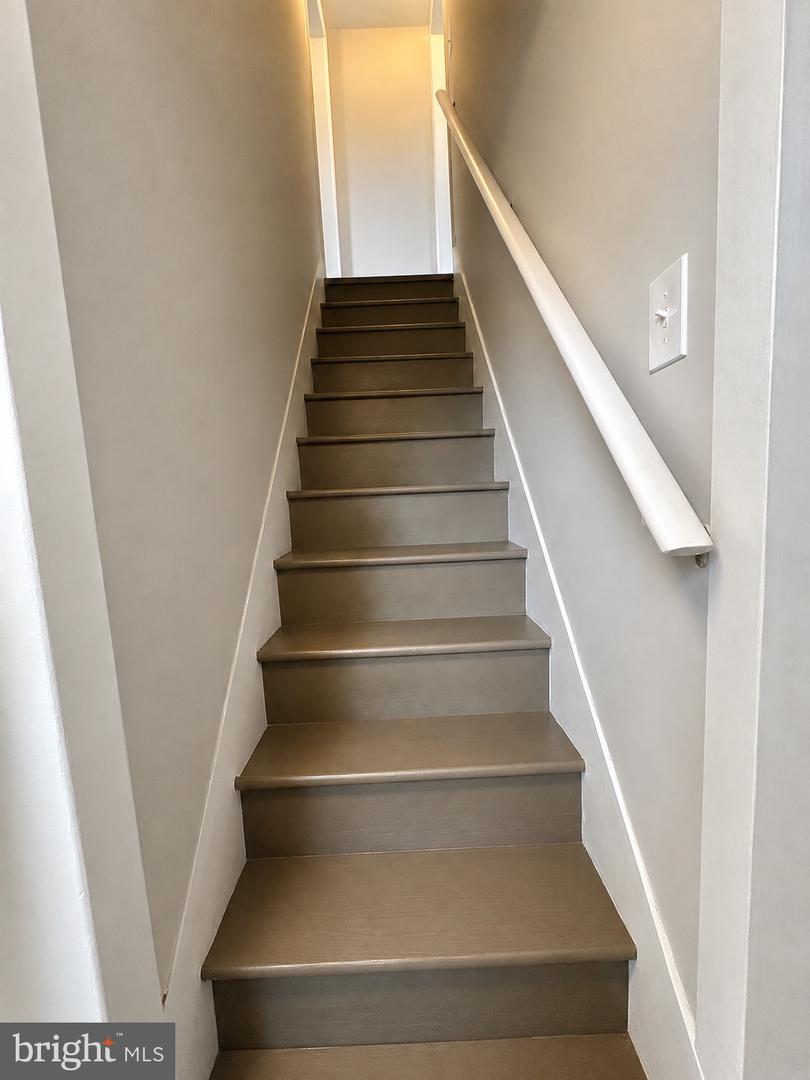 212 William St Property Photo 14