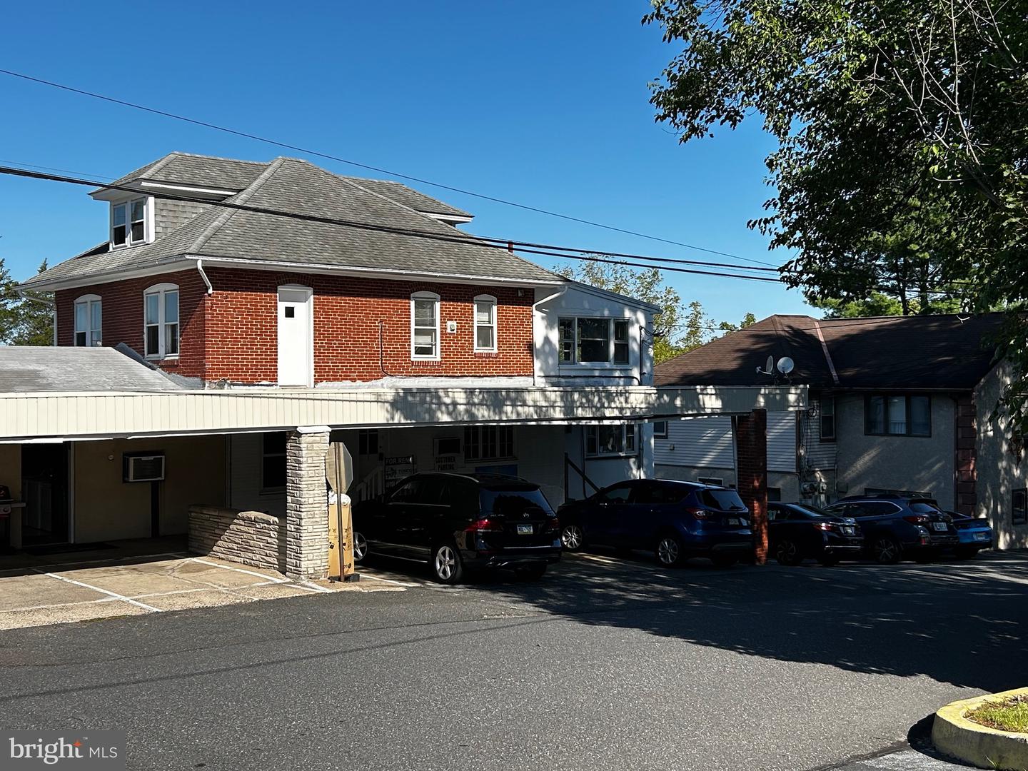2783 E HIGH ST #APARTMENT 1 Property Photo 1