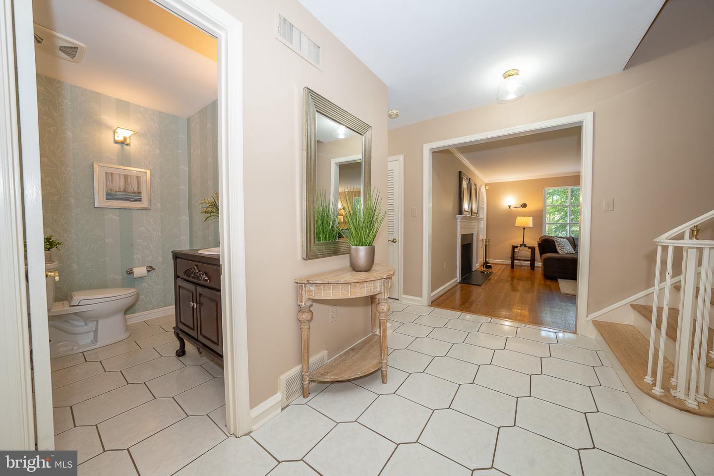 1448 Meadowbrook Rd Property Photo 4