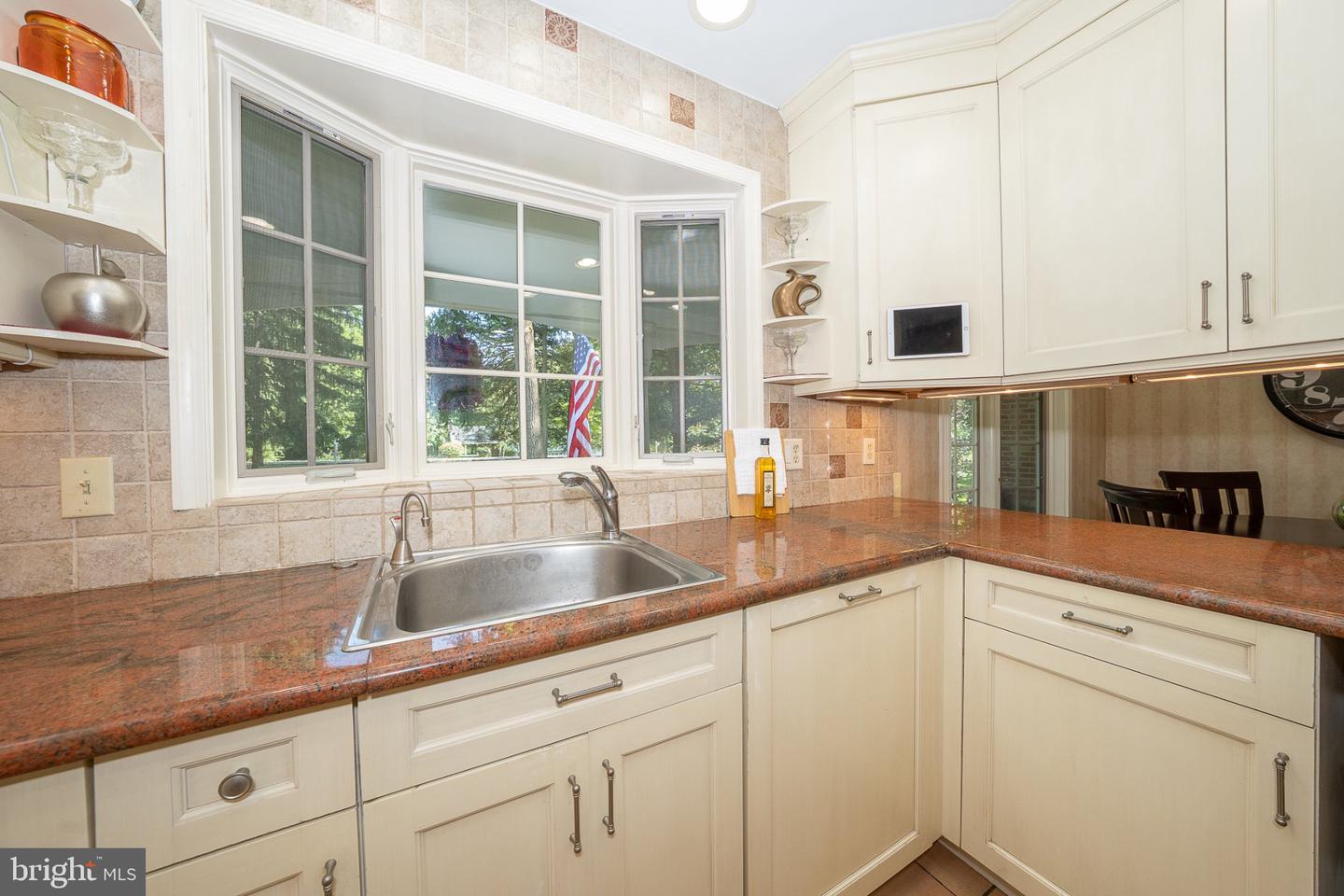 1448 Meadowbrook Rd Property Photo 8