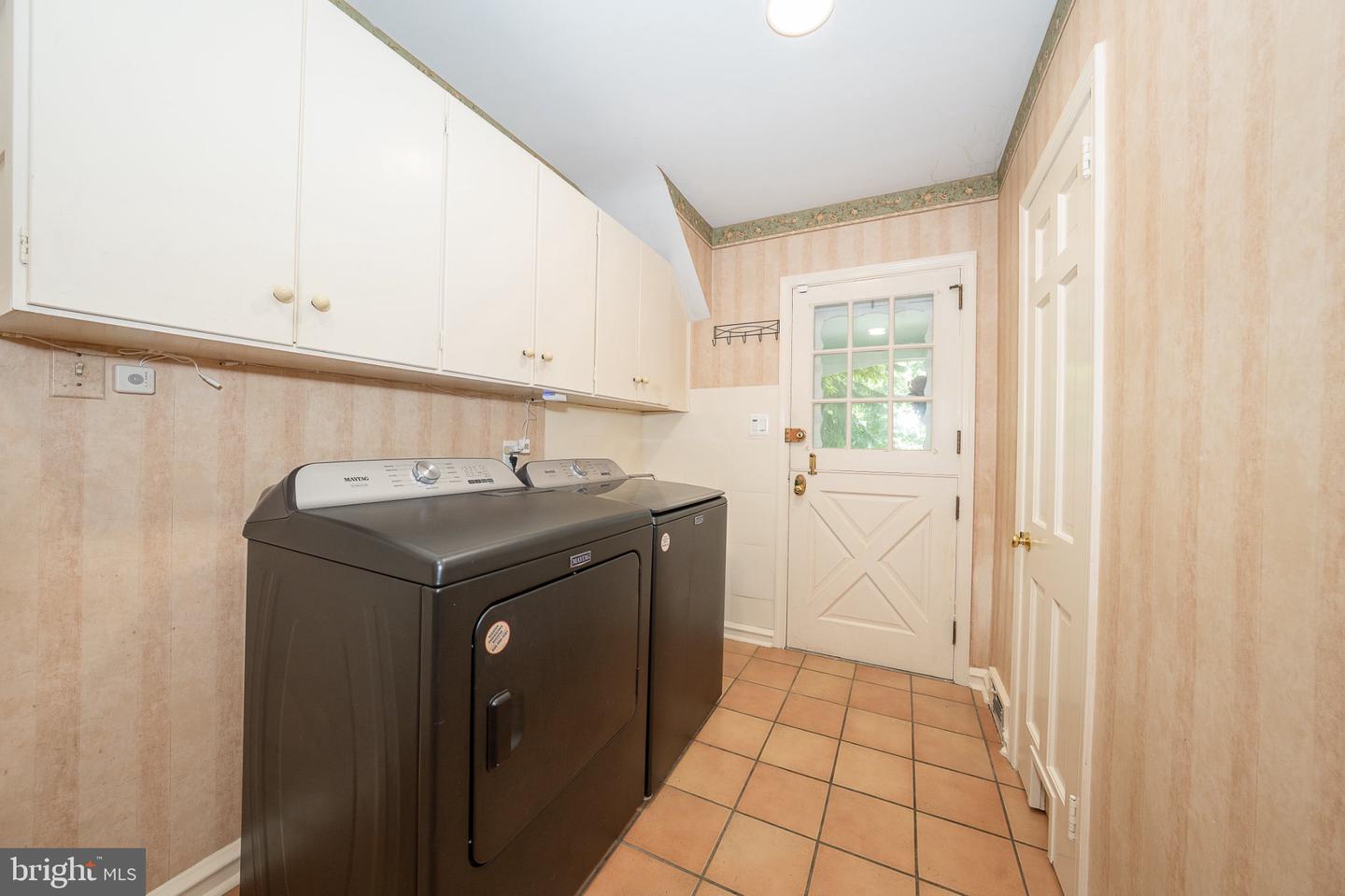 1448 Meadowbrook Rd Property Photo 11
