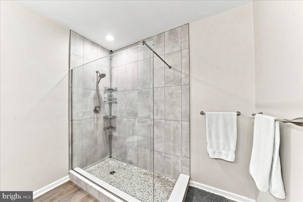350 W Elm St #3206 Property Photo 18