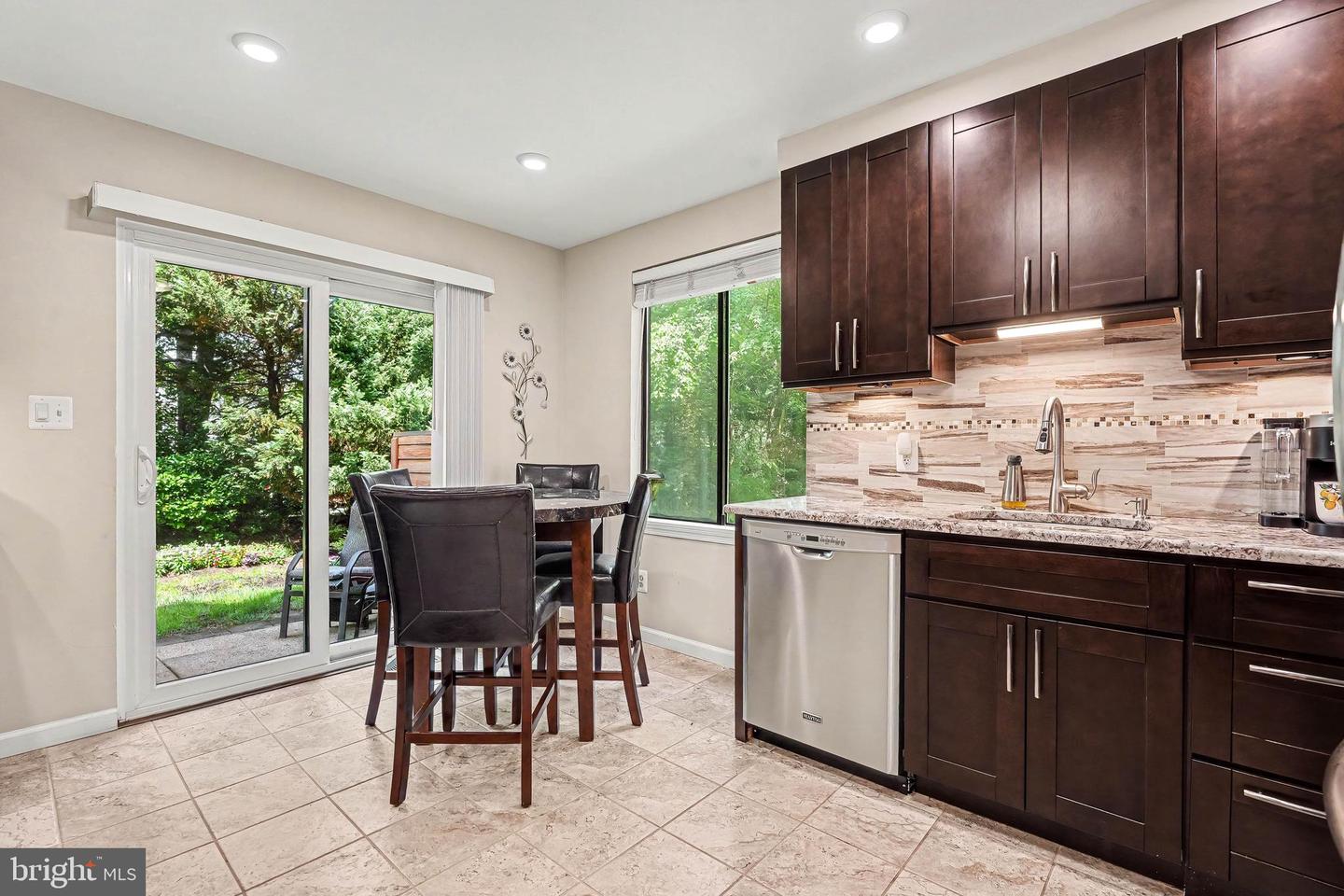 306 Winding Way Property Photo 12