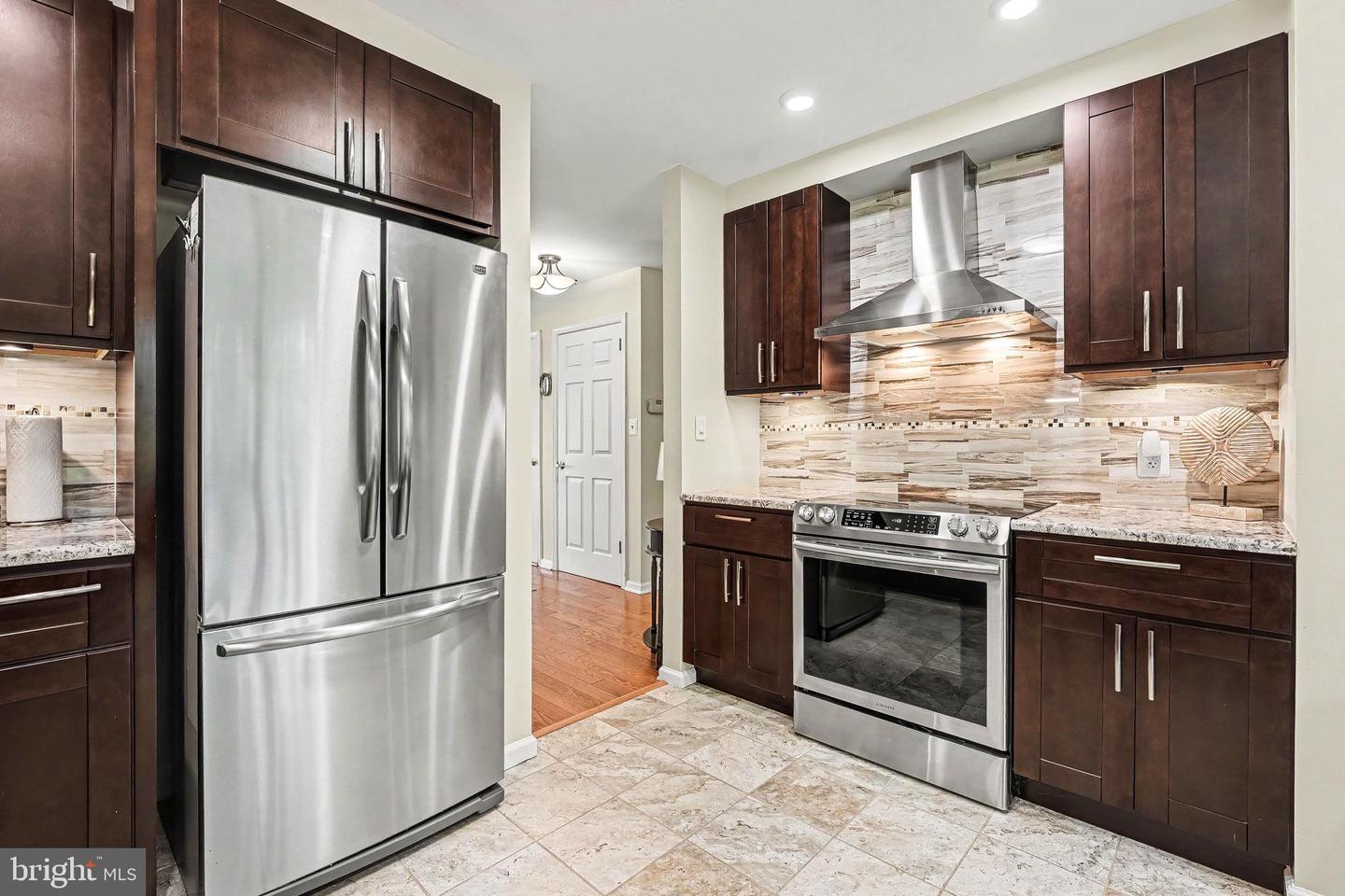 306 Winding Way Property Photo 14