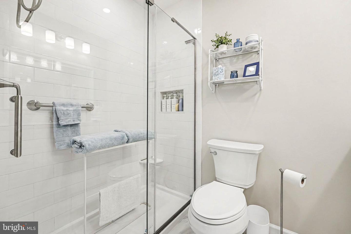 306 Winding Way Property Photo 19