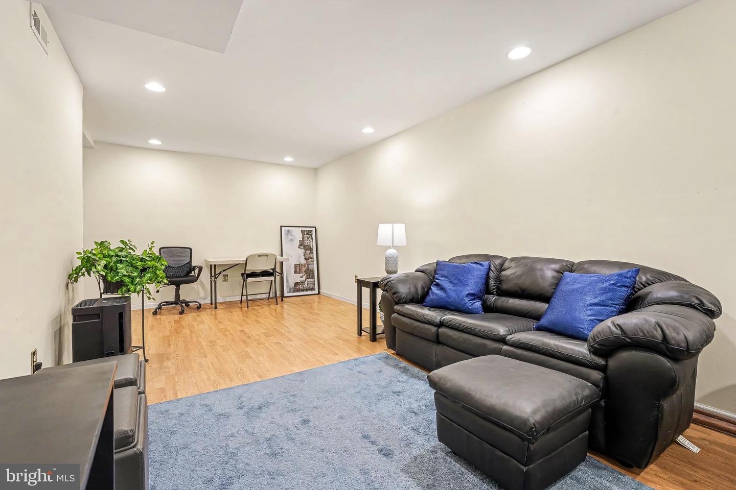 306 Winding Way Property Photo 25