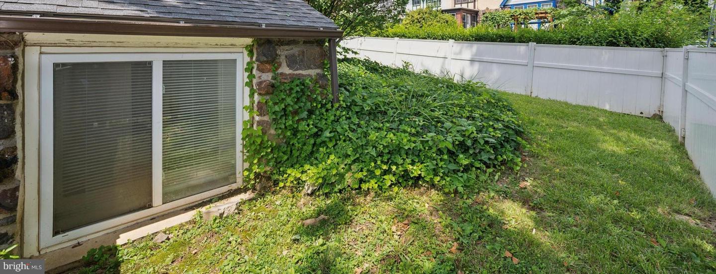 6 Old Lancaster Rd #1 Property Photo 2