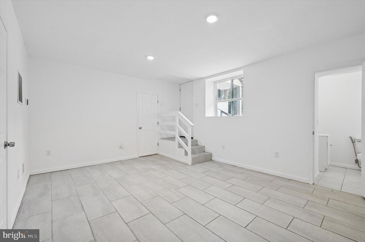6 Old Lancaster Rd #1 Property Photo 4