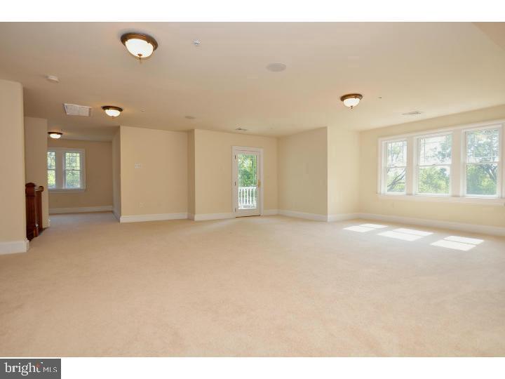 1020 Valley Forge Rd #b Property Photo 10