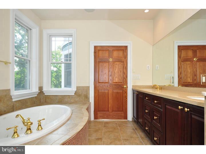 1020 Valley Forge Rd #b Property Photo 12