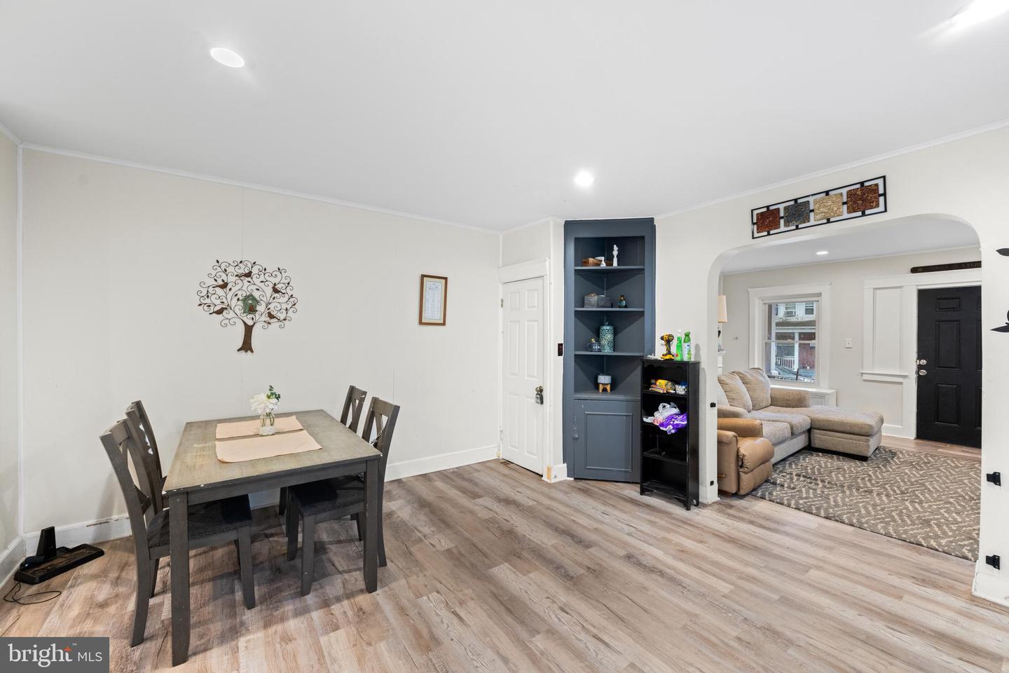 1009 Queen St Property Photo 10