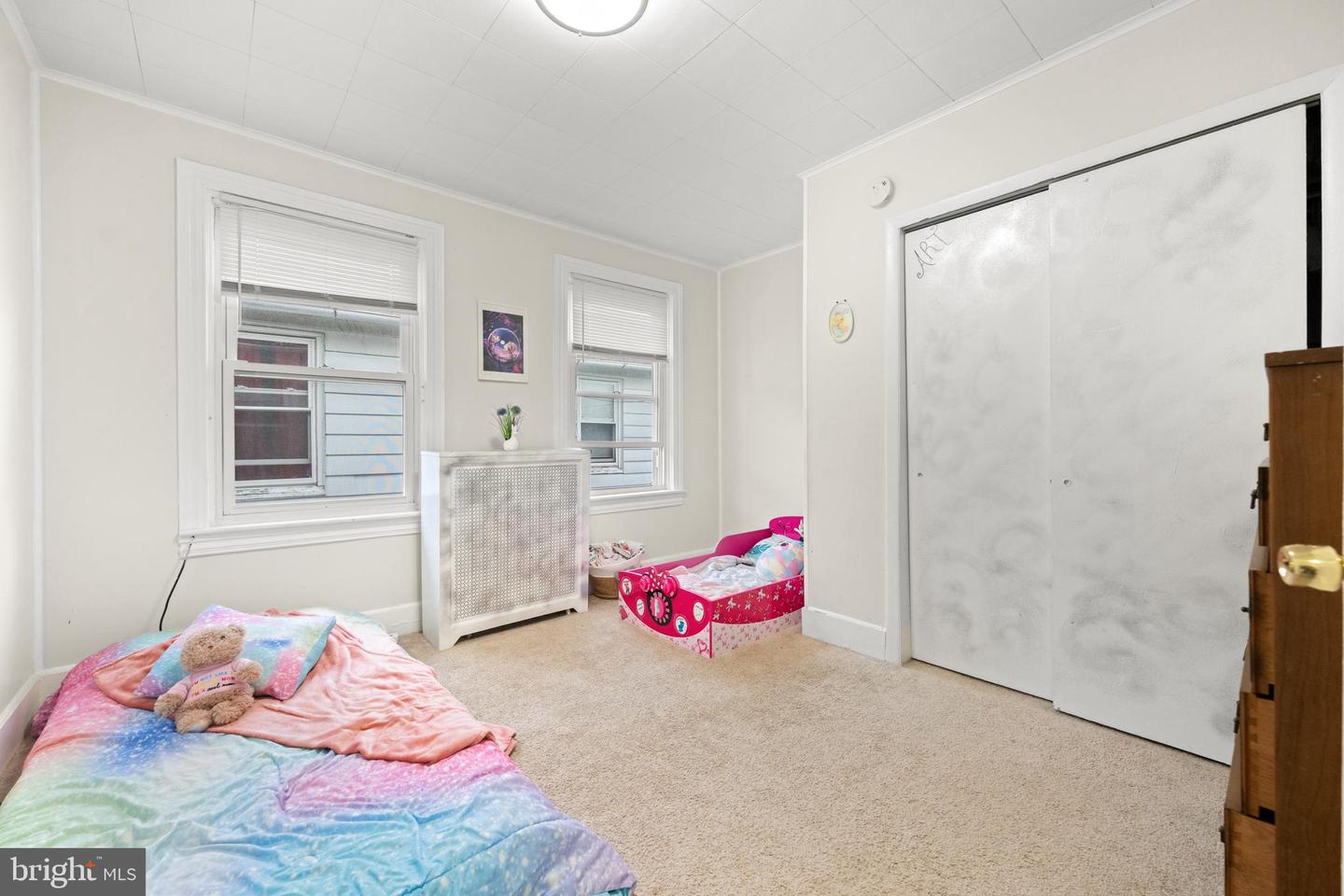 1009 Queen St Property Photo 18