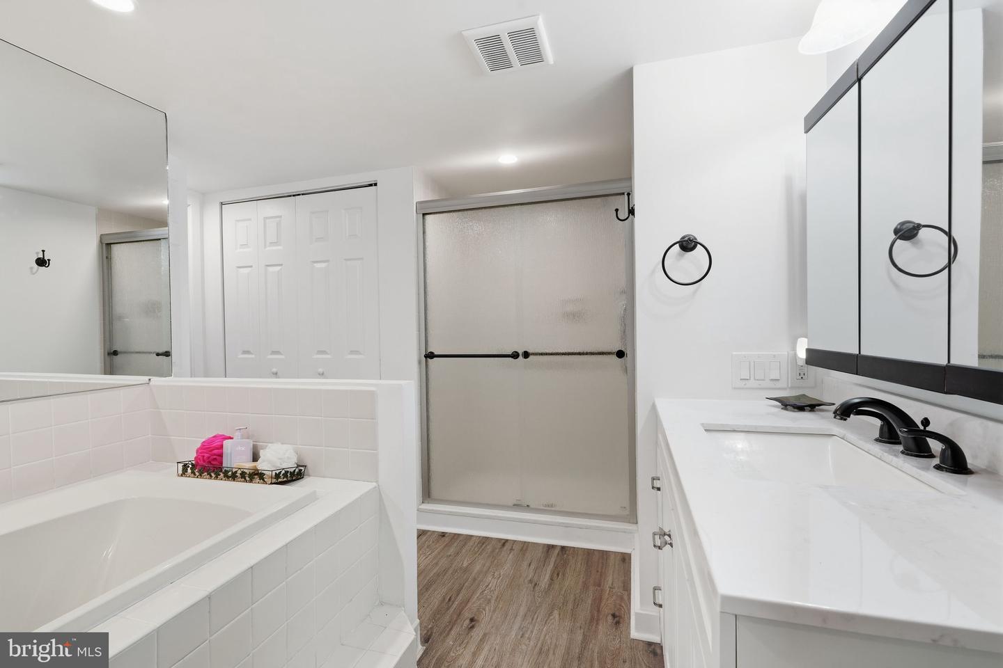 100 Breyer Dr #3-h Property Photo 15