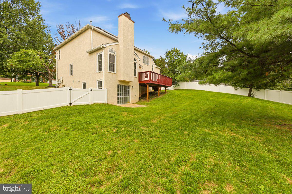 802 Irenic Ct Property Photo 5