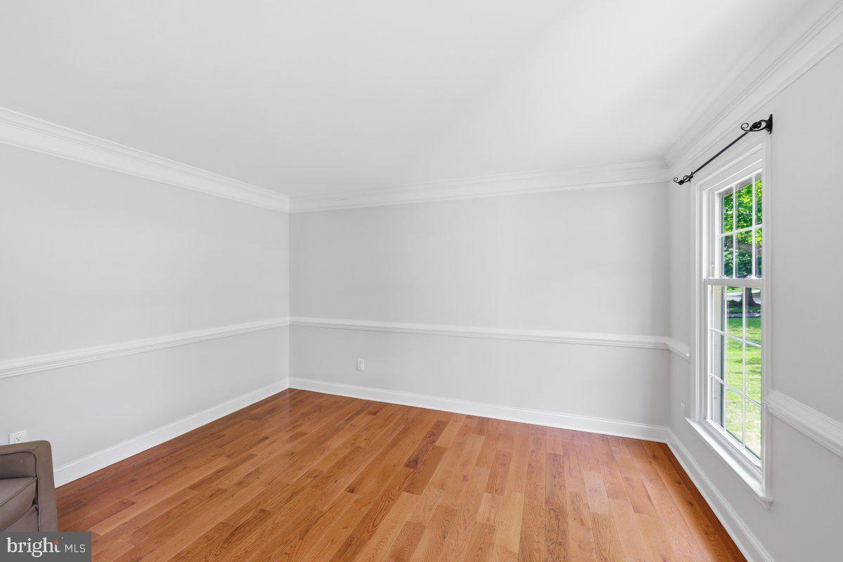 802 Irenic Ct Property Photo 8