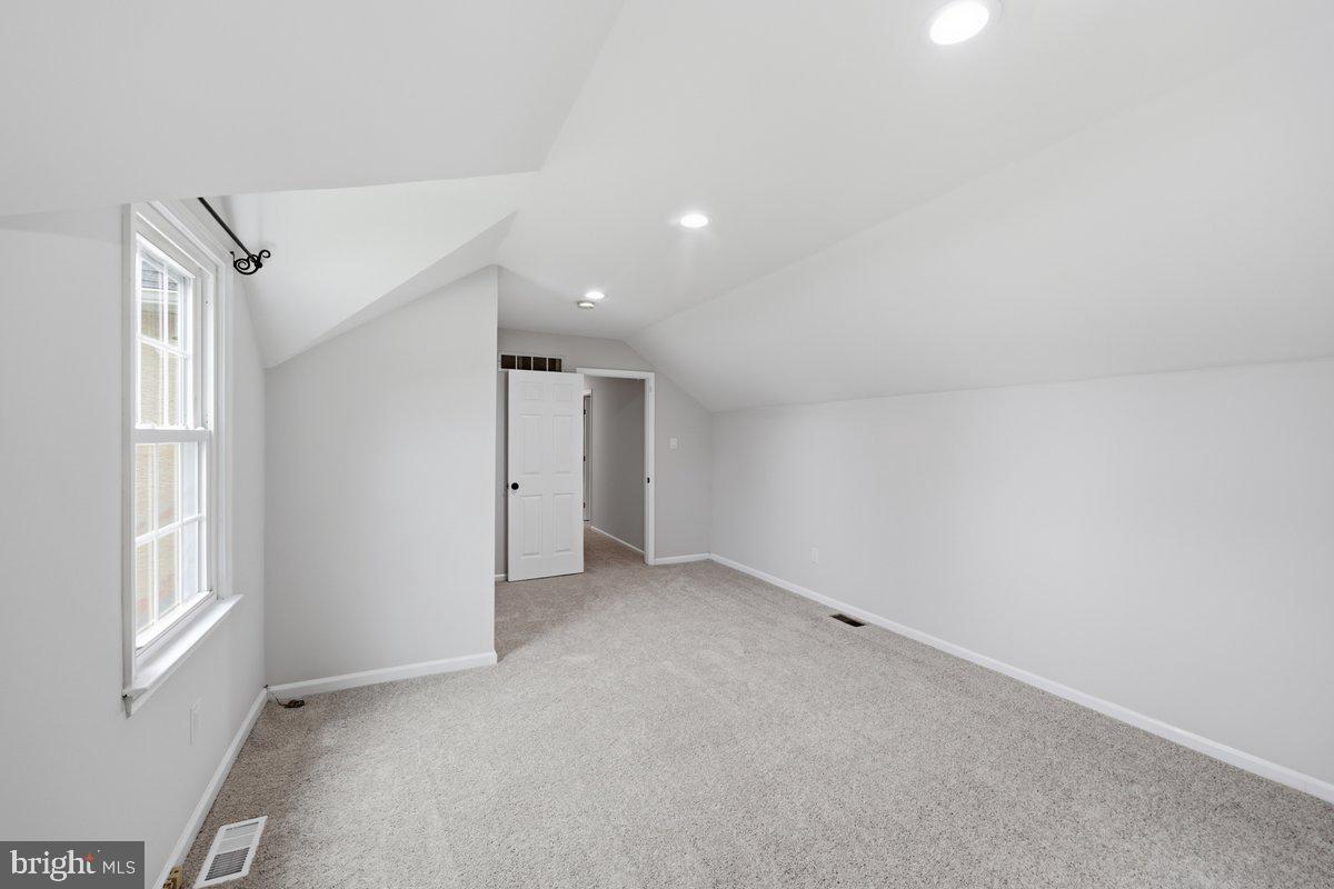 802 Irenic Ct Property Photo 30