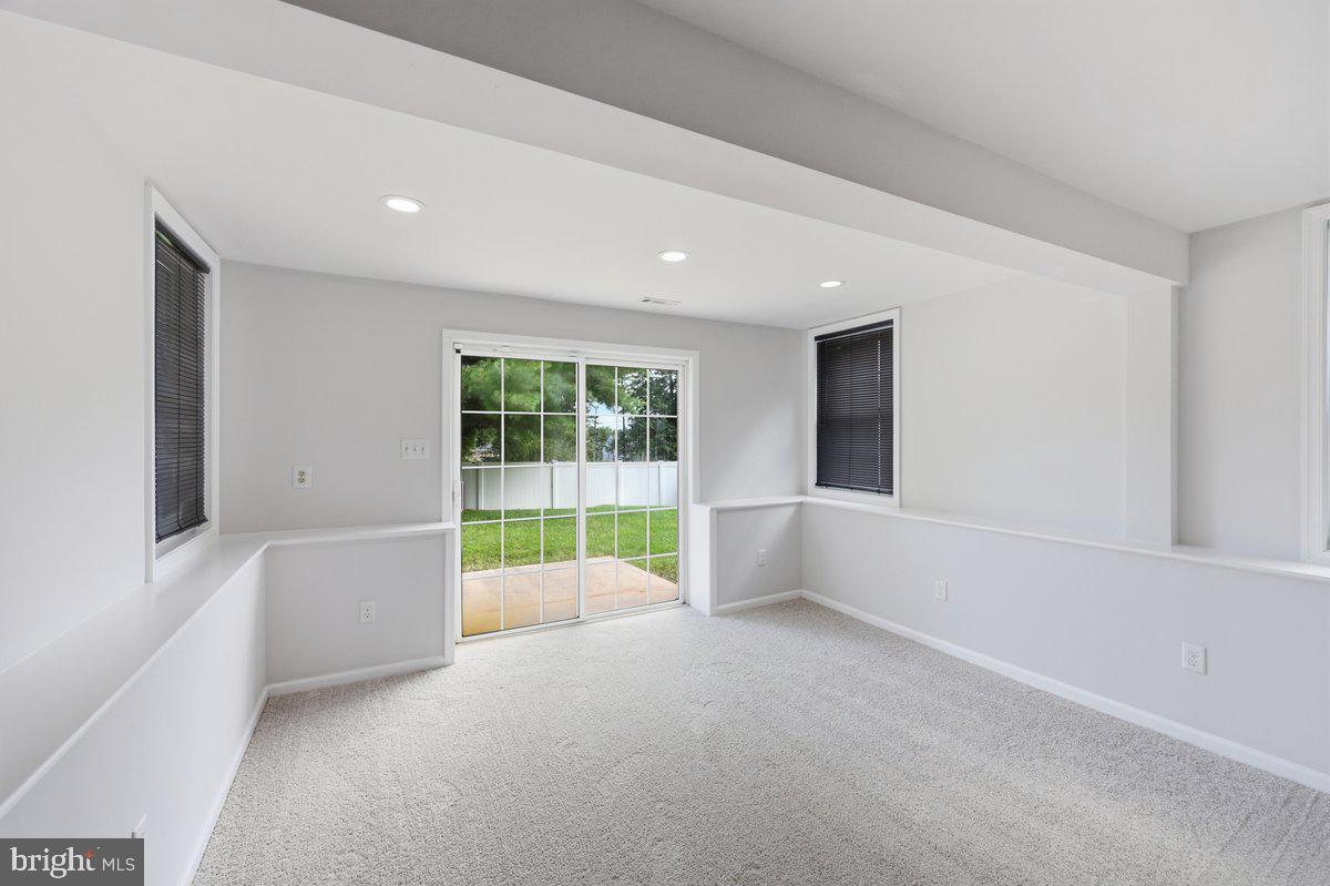 802 Irenic Ct Property Photo 36