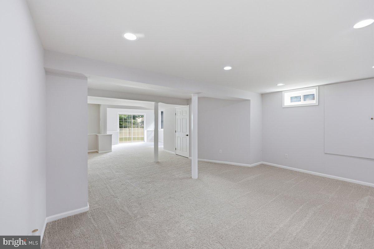 802 Irenic Ct Property Photo 37