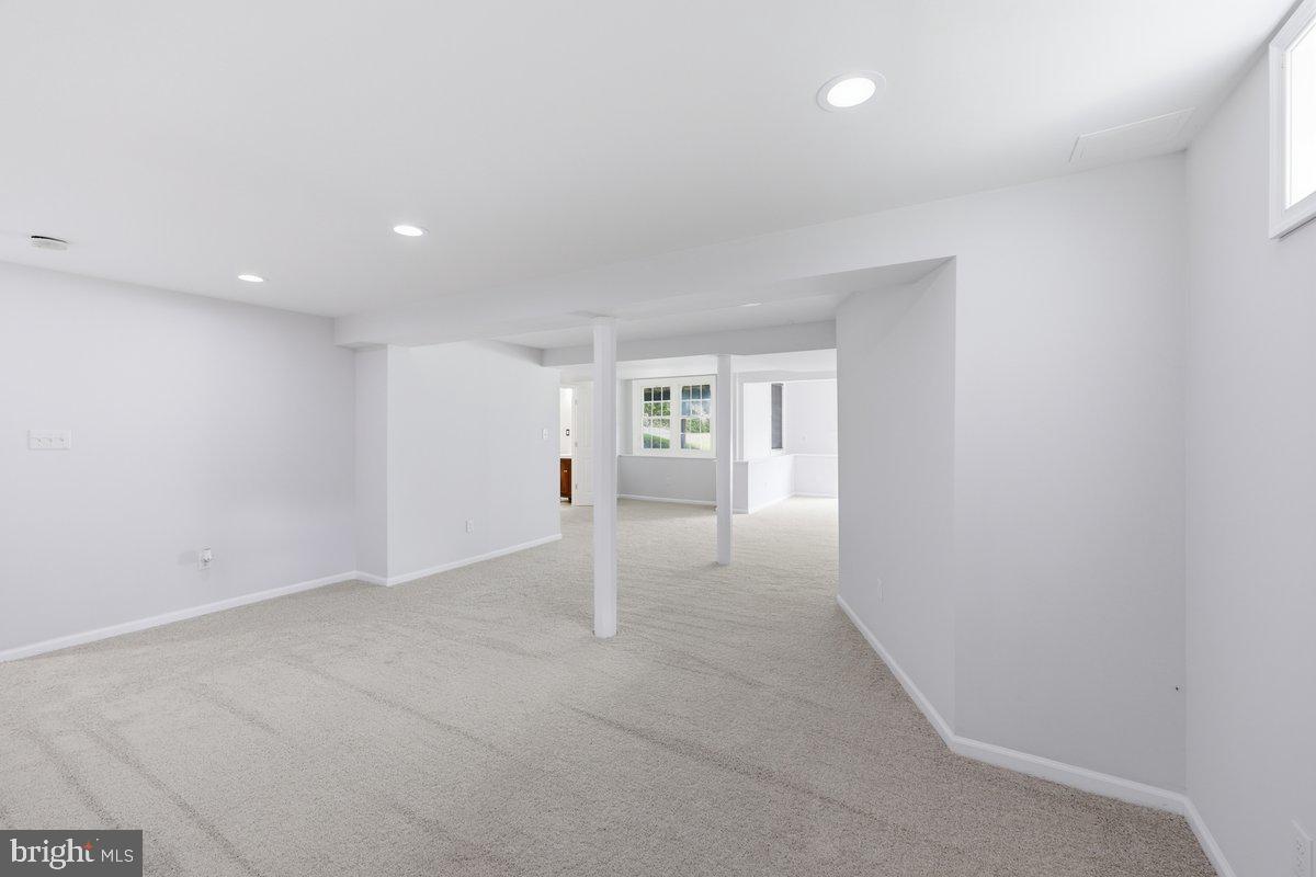 802 Irenic Ct Property Photo 38